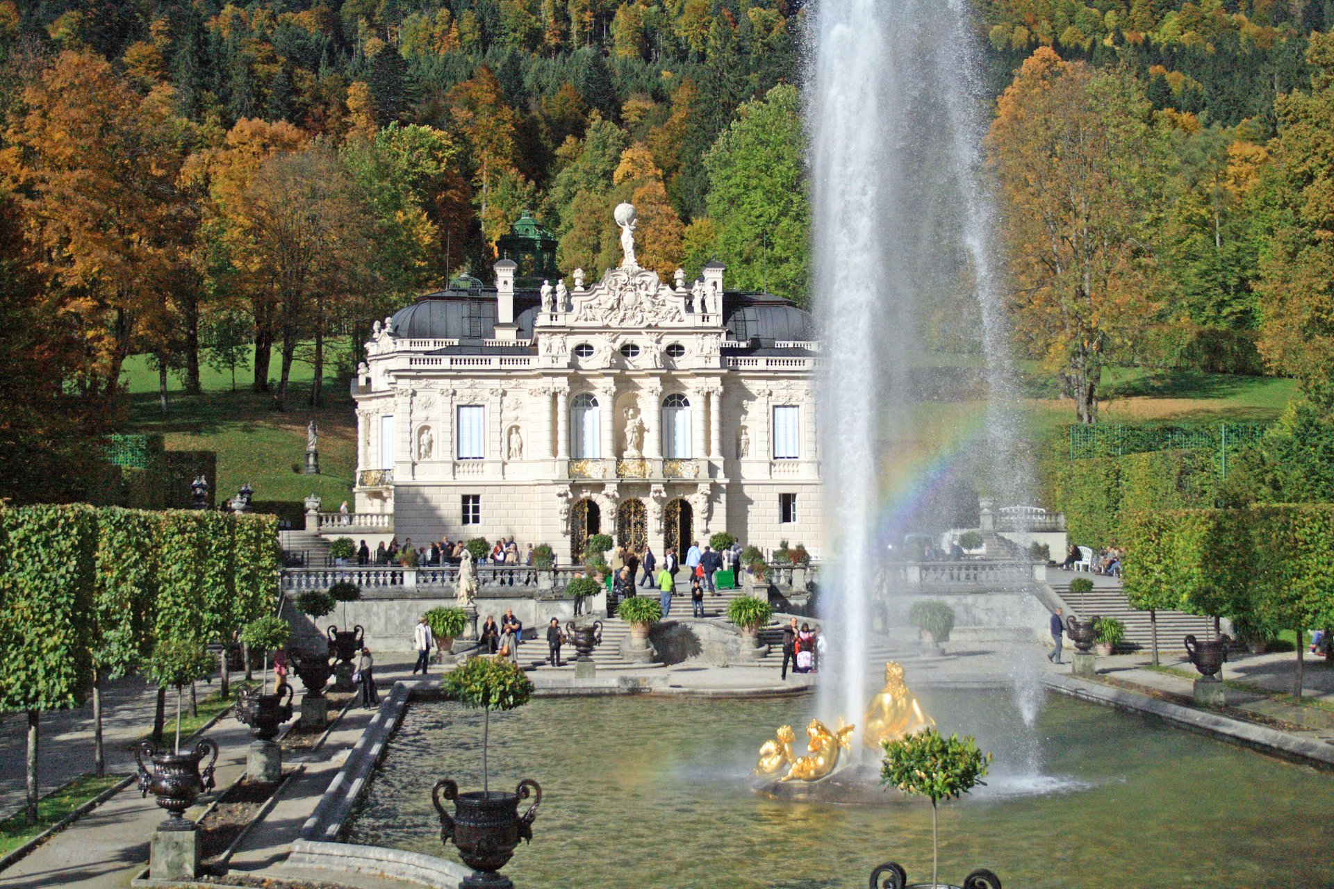 Schloss Linderhof im Herbst